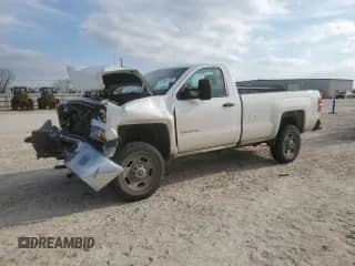 2018 Chevrolet Silverado 2500HD Work Truck z VIN 1GC0CUEGXJZ328544, wystawiony jako Copart lot #45633755 z przebiegiem 120 469 mil mil oraz Szkoda całkowita • Salvage title. Historia ofert i sprzedaży dostępna na DreamBid. Obrazek 1.