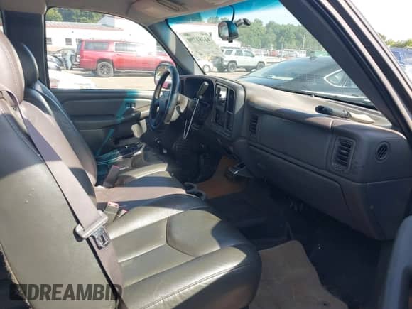 2003 Chevrolet Silverado 1500 LS с VIN 2GCEC19V031129446, выставлен на аукционе IAAI как лот 42781790 с пробегом 313 611 миль миль и . История ставок и продаж доступна на DreamBid. Изображение 5.