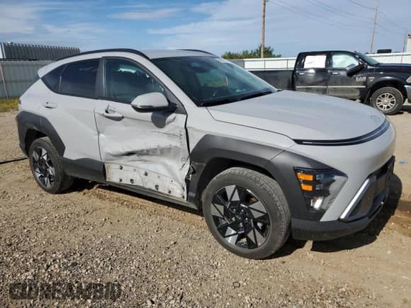 2024 Hyundai Kona SEL with VIN KM8HBCAB9RU046524, listed as a Copart auction lot 68942924 with 24,536 mi miles and Salvage title. Bid and sale history available at DreamBid. Image 4.