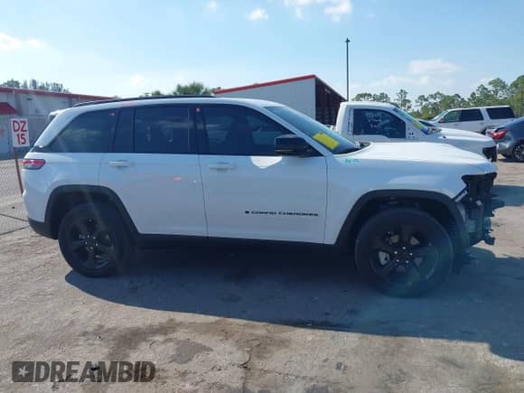 2023 Jeep Grand Cherokee Limited with VIN 1C4RJGBG5PC509713, listed as a IAAI auction lot 41303836 with 20,556 mi miles and . Bid and sale history available at DreamBid. Image 14.