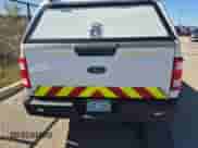 2022 Ford F-150 XL z VIN 1FTFX1E56NKE10474, wystawiony jako IAAI lot #43610339 z przebiegiem 42 801 mil mil oraz . Historia ofert i sprzedaży dostępna na DreamBid. Obrazek 5.