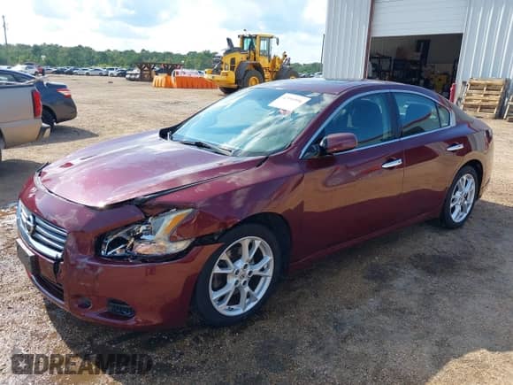 2013 Nissan Maxima SV z VIN 1N4AA5AP7DC847781, wystawiony jako IAAI lot #42950956 z przebiegiem 73 680 mil mil oraz . Historia ofert i sprzedaży dostępna na DreamBid. Obrazek 19.