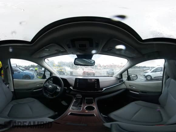 2023 Toyota Sienna XLE с VIN 5TDYRKEC2PS153204, выставлен на аукционе IAAI как лот 43239894 с пробегом 42 101 миль миль и . История ставок и продаж доступна на DreamBid. Изображение 18.