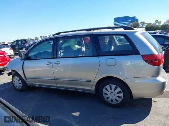 2005 Toyota Sienna CE с VIN 5TDZA23C85S332794, выставлен на аукционе IAAI как лот 43347356 с пробегом 153 284 миль миль и . История ставок и продаж доступна на DreamBid. Изображение 14.