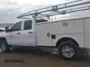 2019 Chevrolet Silverado 2500HD Work Truck z VIN 2GC2CREG8K1149824, wystawiony jako IAAI lot #41895440 z przebiegiem 241 366 mil mil oraz . Historia ofert i sprzedaży dostępna na DreamBid. Obrazek 15.