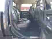 2014 Ram 1500 Longhorn z VIN 1C6RR7PT7ES268181, wystawiony jako IAAI lot #41887749 z przebiegiem 136 081 mil mil oraz . Historia ofert i sprzedaży dostępna na DreamBid. Obrazek 8.