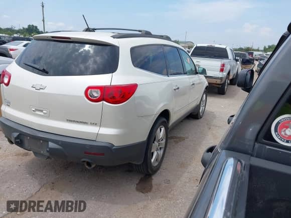 2011 Chevrolet Traverse LTZ с VIN 1GNKVLEDXBJ364082, выставлен на аукционе IAAI как лот 42998323 с пробегом 181 188 миль миль и . История ставок и продаж доступна на DreamBid. Изображение 4.