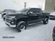 2022 Chevrolet Silverado 1500 LTZ z VIN 1GCUDGEDXNZ568771, wystawiony jako Copart lot #45108265 z przebiegiem 20 679 mil mil oraz Szkoda całkowita • Salvage title. Historia ofert i sprzedaży dostępna na DreamBid. Obrazek 1.