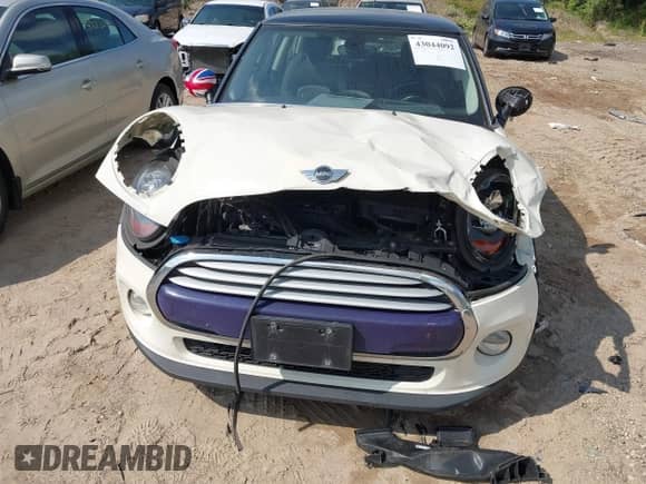 2015 MINI Hardtop with VIN WMWXM5C54F3A56067, listed as a IAAI auction lot 43044092 with 146,630 mi miles and . Bid and sale history available at DreamBid. Image 6.