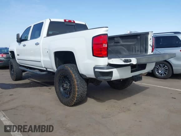 2016 Chevrolet Silverado 2500HD LTZ with VIN 1GC1KWEG0GF160667, listed as a IAAI auction lot 41697916 with 101,200 mi miles and . Bid and sale history available at DreamBid. Image 3.
