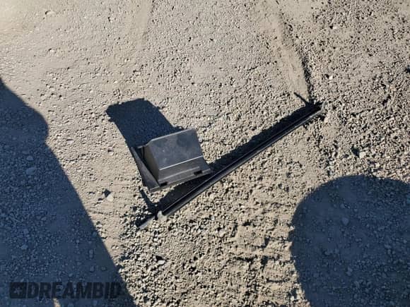 2012 Jeep Wrangler Sport z VIN 1C4AJWAG3CL258130, wystawiony jako Copart lot #86983635 z przebiegiem 154 996 mil mil oraz Czysty tytuł • Clean title. Historia ofert i sprzedaży dostępna na DreamBid. Obrazek 13.