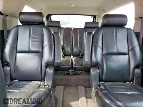 2007 Chevrolet Suburban LTZ с VIN 3GNFC16J07G153658, выставлен на аукционе Copart как лот 58020255 с пробегом 319 762 миль миль и Списание • Salvage title. История ставок и продаж доступна на DreamBid. Изображение 10.