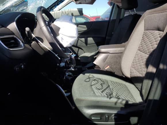 2020 Chevrolet Equinox LT with VIN 2GNAXUEV1L6196058, listed as a Copart auction lot 85312145 with 35,619 mi miles and Salvage title. Bid and sale history available at DreamBid. Image 7.