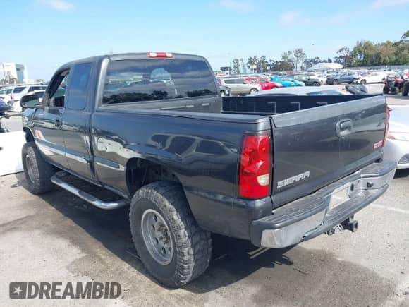 2005 GMC Sierra 1500 SLE с VIN 2GTEC19T151262217, выставлен на аукционе IAAI как лот 42430424 с пробегом 250 214 миль миль и . История ставок и продаж доступна на DreamBid. Изображение 3.
