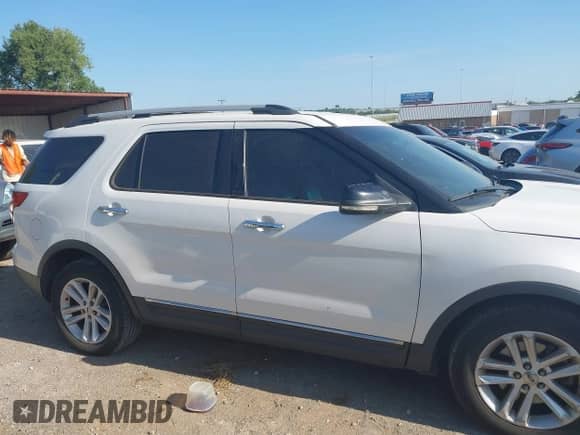 2011 Ford Explorer XLT с VIN 1FMHK7D88BGA90817, выставлен на аукционе IAAI как лот 43040412 с пробегом 182 142 миль миль и . История ставок и продаж доступна на DreamBid. Изображение 13.
