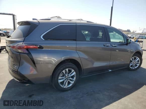 2024 Toyota Sienna Limited с VIN 5TDZRKEC7RS208401, выставлен на аукционе Copart как лот 57668615 с пробегом 9 206 миль миль и Списание • Salvage title. История ставок и продаж доступна на DreamBid. Изображение 3.