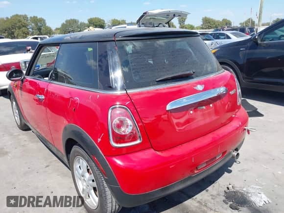 2013 MINI Hardtop с VIN WMWSU3C5XDT374901, выставлен на аукционе IAAI как лот 43326275 с пробегом 86 644 миль миль и . История ставок и продаж доступна на DreamBid. Изображение 3.