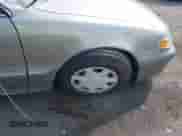 1998 Hyundai Sonata z VIN KMHCF24F4WA126625, wystawiony jako IAAI lot #42401944 z przebiegiem 37 690 mil mil oraz . Historia ofert i sprzedaży dostępna na DreamBid. Obrazek 6.