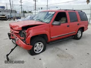 2000 Chevrolet Tahoe Z71 с VIN 1GNEK13R6YR215140, выставлен на аукционе Copart как лот 84868964 с пробегом 172 958 миль миль и Списание • Salvage title. История ставок и продаж доступна на DreamBid. Изображение 1.
