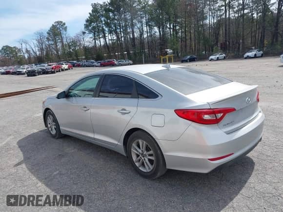 2017 Hyundai Sonata SE с VIN 5NPE24AF9HH501574, выставлен на аукционе IAAI как лот 41771130 с пробегом 86 101 миль миль и . История ставок и продаж доступна на DreamBid. Изображение 3.