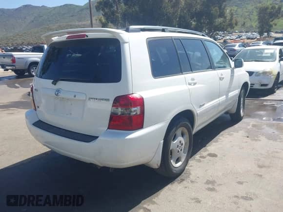 2007 Toyota Highlander w/3rd Row with VIN JTEDP21A470144429, listed as a IAAI auction lot 41954259 with 171,215 mi miles and . Bid and sale history available at DreamBid. Image 4.