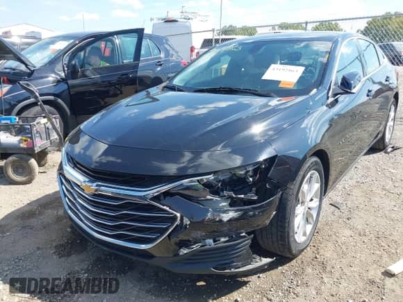 2019 Chevrolet Malibu LT with VIN 1G1ZD5ST0KF111575, listed as a IAAI auction lot 43192863 with 67,749 mi miles and . Bid and sale history available at DreamBid. Image 6.