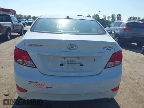 2017 Hyundai Accent SE z VIN KMHCT4AE6HU346821, wystawiony jako IAAI lot #43192026 z przebiegiem 115 969 mil mil oraz . Historia ofert i sprzedaży dostępna na DreamBid. Obrazek 17.