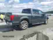 2018 Ford F-150 Lariat z VIN 1FTEW1E54JKE27685, wystawiony jako Copart lot #67394525 z przebiegiem 83 511 mil mil oraz Szkoda całkowita • Salvage title. Historia ofert i sprzedaży dostępna na DreamBid. Obrazek 3.