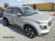 2021 Hyundai Venue SEL with VIN KMHRC8A30MU079119, listed as a Copart auction lot 61957033 with 22,483 mi miles and . Bid and sale history available at DreamBid. Image 4.