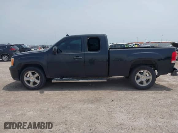 2013 GMC Sierra 1500 SLE z VIN 1GTR1VE02DZ394323, wystawiony jako IAAI lot #42233708 z przebiegiem 182 331 mil mil oraz . Historia ofert i sprzedaży dostępna na DreamBid. Obrazek 14.