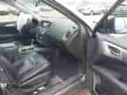 2017 Nissan Pathfinder SV with VIN 5N1DR2MM0HC655538, listed as a IAAI auction lot 42083473 with 92,796 mi miles and . Bid and sale history available at DreamBid. Image 5.