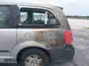 2012 Dodge Grand Caravan SE z VIN 2C4RDGBG8CR199033, wystawiony jako IAAI lot #43220256 z przebiegiem 64 711 mil mil oraz . Historia ofert i sprzedaży dostępna na DreamBid. Obrazek 11.