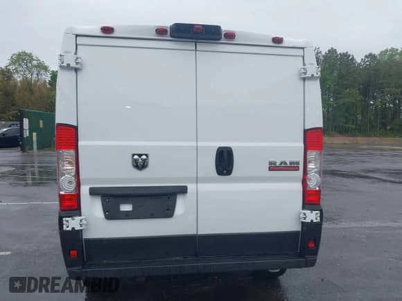 2021 Ram ProMaster Cargo z VIN 3C6LRVAG9ME521265, wystawiony jako IAAI lot #42277174 z przebiegiem 47 023 mil mil oraz . Historia ofert i sprzedaży dostępna na DreamBid. Obrazek 16.