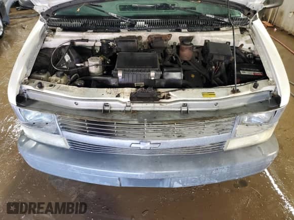 2004 Chevrolet Astro Cargo с VIN 1GCDL19X14B108636, выставлен на аукционе Copart как лот 48671045 с пробегом 227 317 миль миль и Списание • Salvage title. История ставок и продаж доступна на DreamBid. Изображение 12.