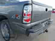 2006 Chevrolet Silverado 1500 LT1 с VIN 1GCEK19B66Z146224, выставлен на аукционе IAAI как лот 43515950 с пробегом 221 866 миль миль и . История ставок и продаж доступна на DreamBid. Изображение 6.
