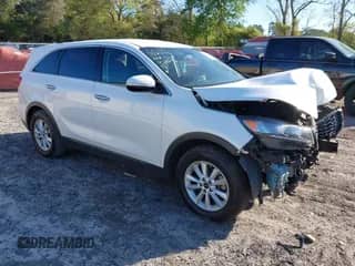 2020 Kia Sorento LX with VIN 5XYPG4A32LG642292, listed as a IAAI auction lot 42045386 with 255,984 mi miles and . Bid and sale history available at DreamBid. Image 1.