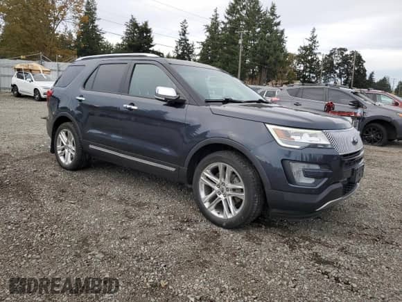 2017 Ford Explorer Limited z VIN 1FM5K8FH1HGA05959, wystawiony jako Copart lot #89551825 z przebiegiem 76 227 mil mil oraz Szkoda całkowita • Salvage title. Historia ofert i sprzedaży dostępna na DreamBid. Obrazek 4.