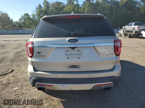 2017 Ford Explorer Platinum с VIN 1FM5K8HT7HGA15803, выставлен на аукционе Copart как лот 82446385 с пробегом 48 330 миль миль и Списание • Salvage title. История ставок и продаж доступна на DreamBid. Изображение 6.