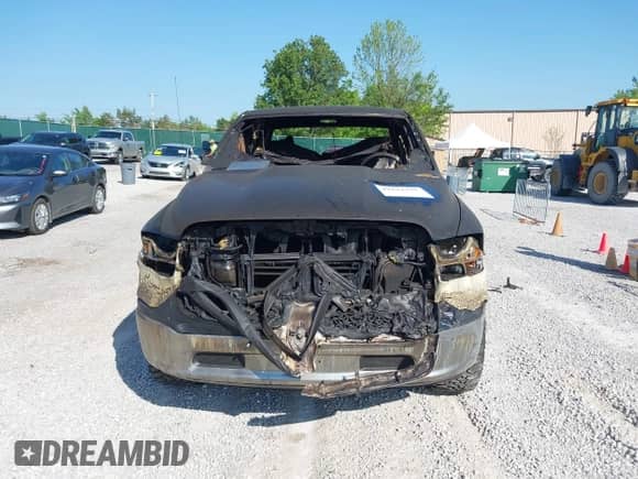 2020 Ram 1500 Tradesman z VIN 3C6RR7KT0LG131143, wystawiony jako IAAI lot #42121157 z przebiegiem Nie podano mil oraz . Historia ofert i sprzedaży dostępna na DreamBid. Obrazek 11.