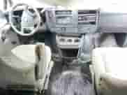 2015 Chevrolet Express Commercial с VIN 1GB0G2CG5F1136423, выставлен на аукционе Copart как лот 52508645 с пробегом 122 374 миль миль и Списание • Salvage title. История ставок и продаж доступна на DreamBid. Изображение 8.