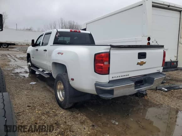 2016 Chevrolet Silverado 3500HD Work Truck with VIN 1GC4KYC88GF212339, listed as a Copart auction lot 47004035 with 200,584 mi miles and Clean title. Bid and sale history available at DreamBid. Image 2.