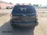 2017 Subaru Forester z VIN JF2SJEBCXHG520513, wystawiony jako Copart lot #68496925 z przebiegiem 220 625 mil mil oraz Szkoda całkowita • Salvage title. Historia ofert i sprzedaży dostępna na DreamBid. Obrazek 6.