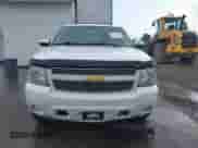 2009 Chevrolet Suburban LTZ z VIN 1GNFK36379R281088, wystawiony jako IAAI lot #42833740 z przebiegiem 220 921 mil mil oraz . Historia ofert i sprzedaży dostępna na DreamBid. Obrazek 12.