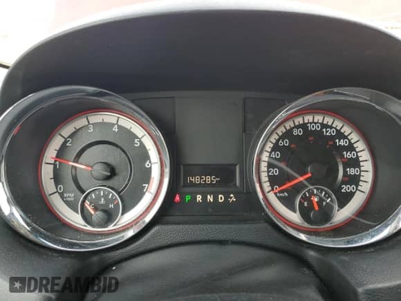 2015 Dodge Grand Caravan American Value with VIN 2C4RDGBG5FR647541, listed as a Copart auction lot 85539445 with 148,285 mi miles and Salvage title. Bid and sale history available at DreamBid. Image 9.