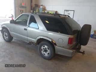 2002 Chevrolet Blazer LS с VIN 1GNCT18W02K164091, выставлен на аукционе IAAI как лот 43535067 с пробегом 197 285 миль миль и . История ставок и продаж доступна на DreamBid. Изображение 3.