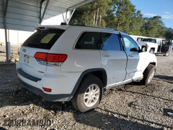 2018 Jeep Grand Cherokee Altitude with VIN 1C4RJEAGXJC197448, listed as a Copart auction lot 84834485 with 55,247 mi miles and Salvage title. Bid and sale history available at DreamBid. Image 3.