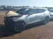 2022 Chevrolet Blazer RS с VIN 3GNKBKRS7NS164436, выставлен на аукционе IAAI как лот 42949263 с пробегом Не указан миль и . История ставок и продаж доступна на DreamBid. Изображение 2.