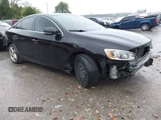 2014 Volvo S60 T5 с VIN YV1612FS6E2277639, выставлен на аукционе IAAI как лот 43562003 с пробегом 146 401 миль миль и . История ставок и продаж доступна на DreamBid. Изображение 1.