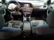 2019 Hyundai Sonata Sport с VIN 5NPE34AFXKH753323, выставлен на аукционе Copart как лот 86633655 с пробегом 66 879 миль миль и Списание • Salvage title. История ставок и продаж доступна на DreamBid. Изображение 8.