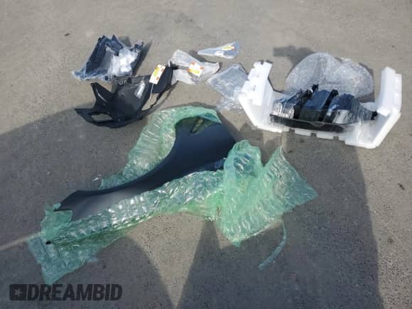 2022 BMW 5 Series 540i xDrive z VIN WBA73BJ09NWX77360, wystawiony jako Copart lot #67325455 z przebiegiem 61 094 mil mil oraz Szkoda całkowita • Salvage title. Historia ofert i sprzedaży dostępna na DreamBid. Obrazek 12.